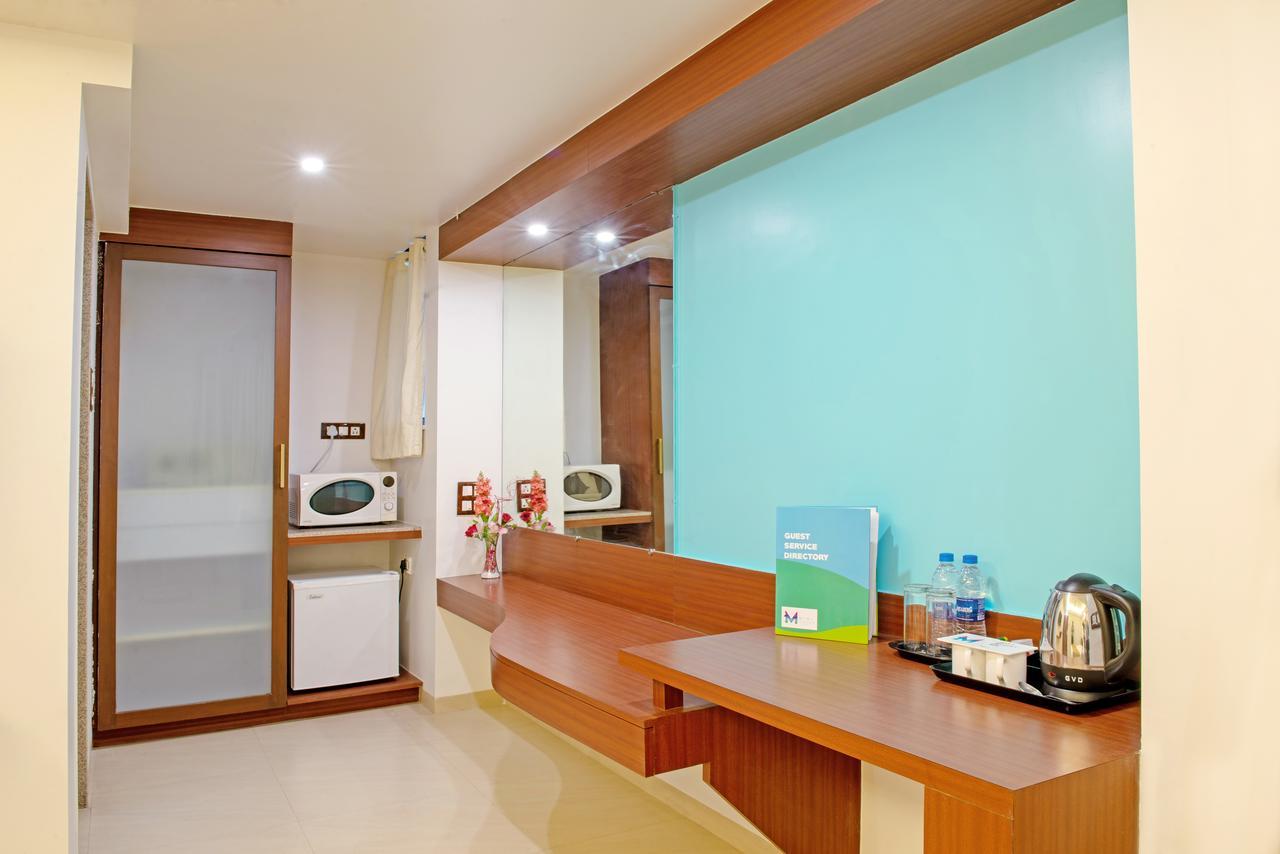Hotel Mint Montvert, Baner Pune Bagian luar foto