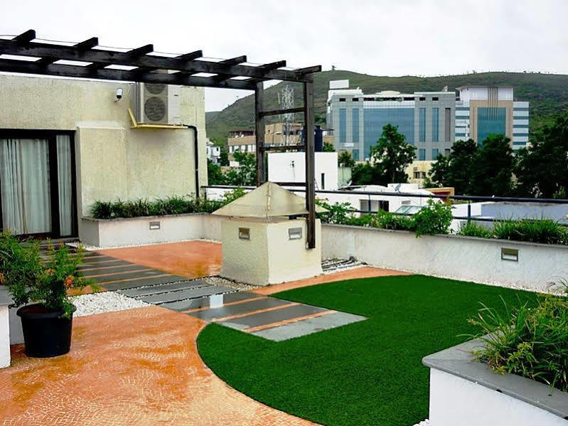Hotel Mint Montvert, Baner Pune Bagian luar foto