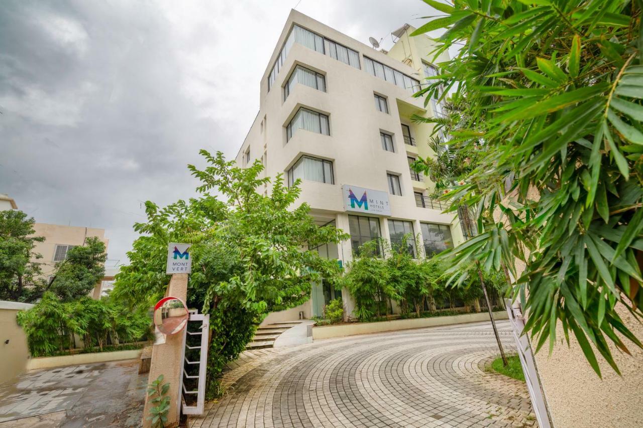 Hotel Mint Montvert, Baner Pune Bagian luar foto