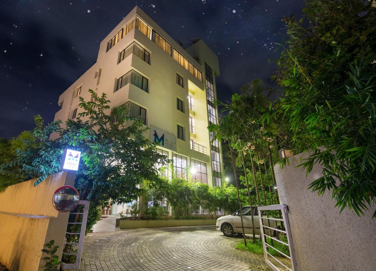 Hotel Mint Montvert, Baner Pune Bagian luar foto